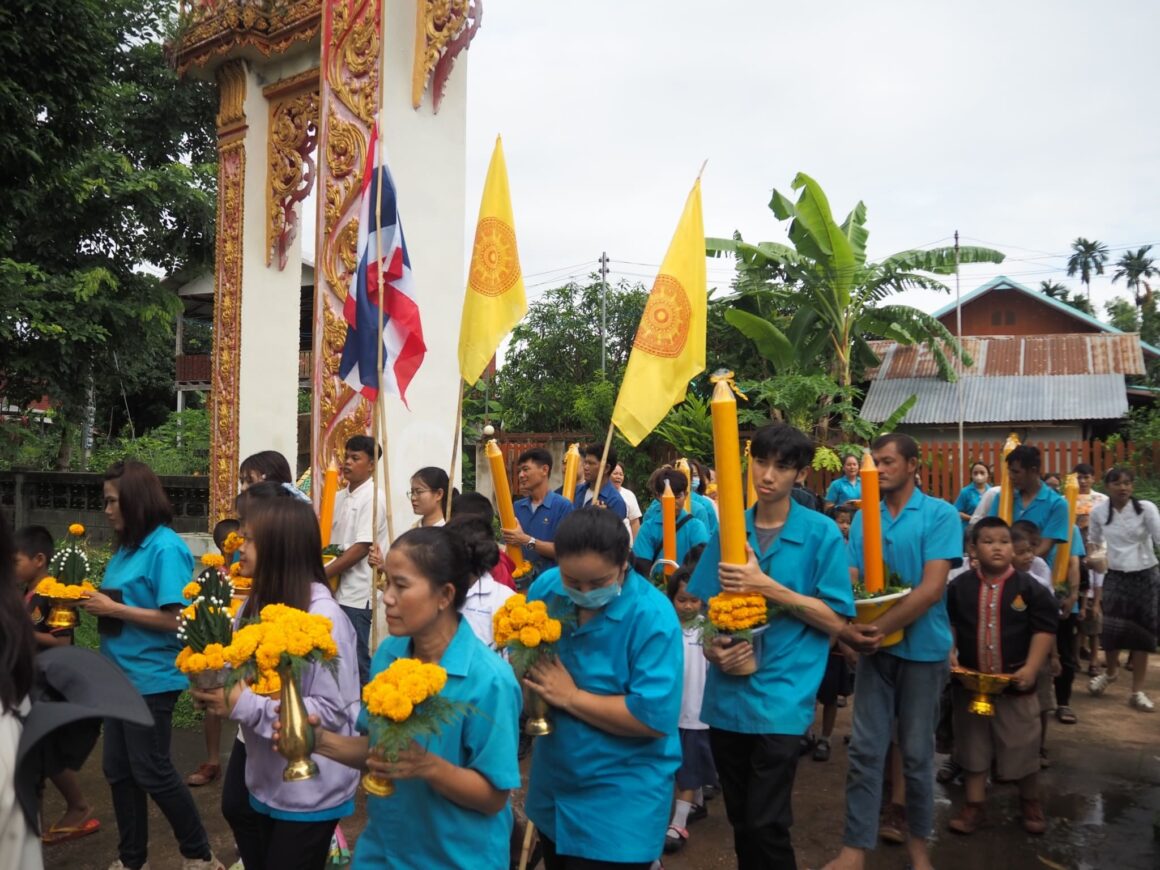 ดอยคำ ถวายเทียนพรรษา เพื่อถวายเป็นพระราชกุศล เนื่องในโอกาสเฉลิมพระชนมพรรษา 6 รอบปีนักษัตร (72 พรรษา) พระบาทสมเด็จพระเจ้าอยู่หัว และวันอาสาฬหบูชา – วันเข้าพรรษา” ประจำปี 2567