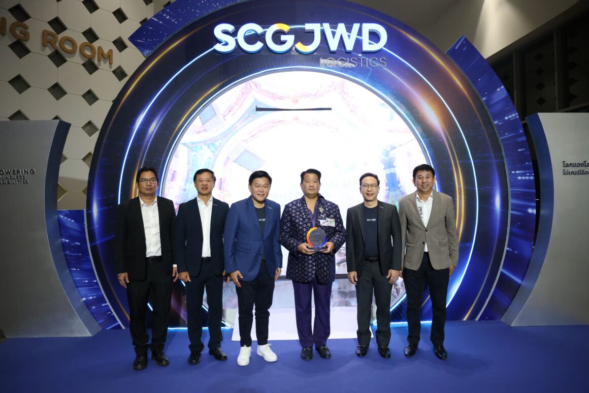 ดอยคำ เข้ารับโล่รางวัล SCGJWD Strategic Partnership Awards 2024